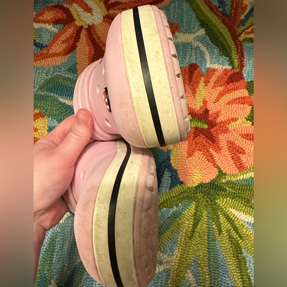 Crocs Classics - image 6